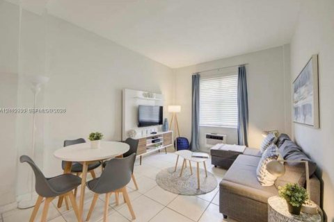 Copropriété à vendre à Miami Beach, Floride: 1 chambre, 40.23 m2 № 2435225 - photo 5