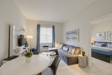 Copropriété à vendre à Miami Beach, Floride: 1 chambre, 40.23 m2 № 2435225 - photo 14