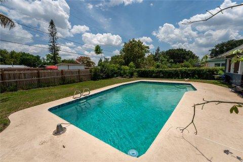 House in Orlando, Florida 3 bedrooms, 136.01 sq.m. № 1755597 - photo 30