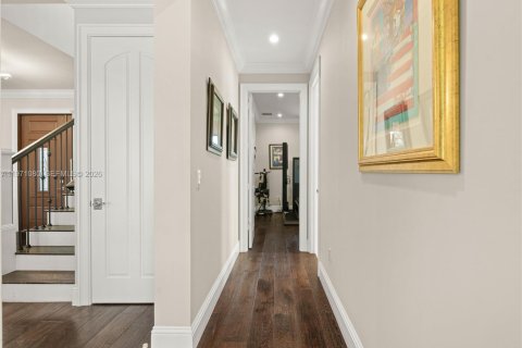 House in Pompano Beach, Florida 5 bedrooms, 328.32 sq.m. № 2032796 - photo 24