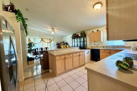 House in Kissimmee, Florida 3 bedrooms, 158.31 sq.m. № 2210407 - photo 7