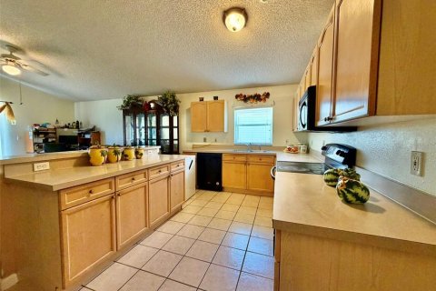 House in Kissimmee, Florida 3 bedrooms, 158.31 sq.m. № 2210407 - photo 10