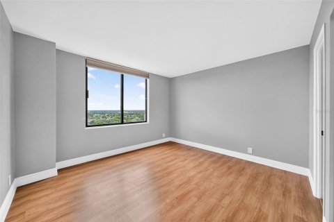 Condo in Orlando, Florida, 2 bedrooms  № 2391440 - photo 17