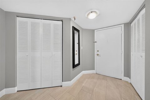 Condo in Orlando, Florida, 2 bedrooms  № 2391440 - photo 28