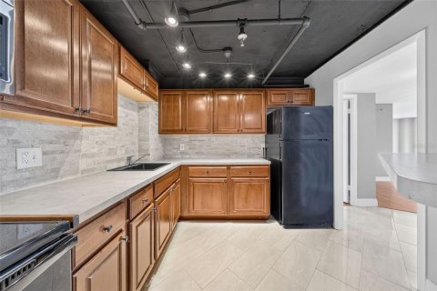 Condo in Orlando, Florida, 2 bedrooms  № 2391440 - photo 6
