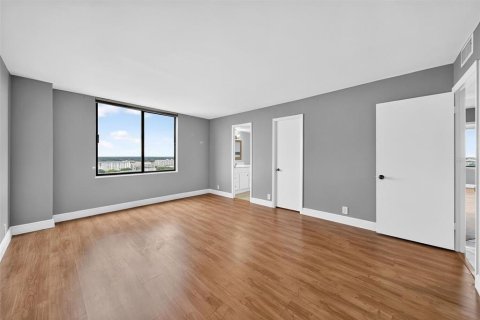 Condo in Orlando, Florida, 2 bedrooms  № 2391440 - photo 18