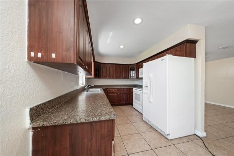 Appartement à louer à Kissimmee, Floride: 3 chambres, 224.64 m2 № 2388991 - photo 9