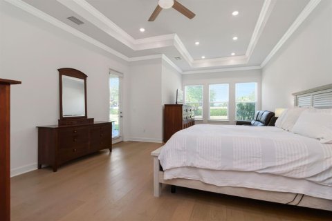 House in Wesley Chapel, Florida 4 bedrooms, 323.58 sq.m. № 2223182 - photo 9