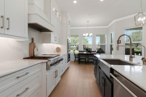 House in Wesley Chapel, Florida 4 bedrooms, 323.58 sq.m. № 2223182 - photo 24