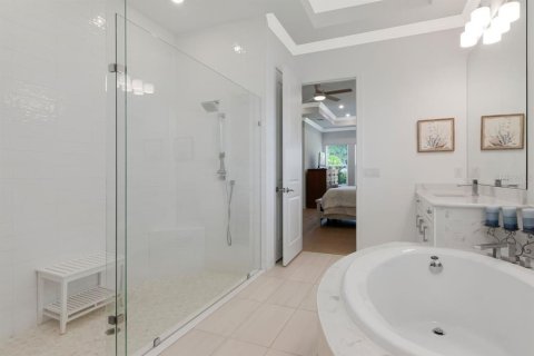 House in Wesley Chapel, Florida 4 bedrooms, 323.58 sq.m. № 2223182 - photo 12