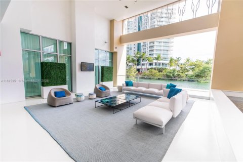 Condo in Sunny Isles Beach, Florida, 3 bedrooms  № 1923707 - photo 4