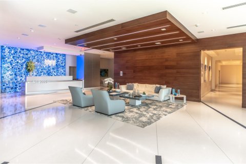 Condo in Sunny Isles Beach, Florida, 3 bedrooms  № 1923707 - photo 5