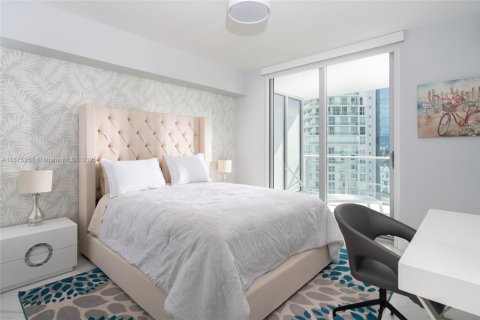 Condo in Sunny Isles Beach, Florida, 3 bedrooms  № 1923707 - photo 20