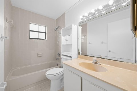 Купить кондоминиум в Санрайз, Флорида 3 комнаты, 110.09м2, № 2186885 - фото 13