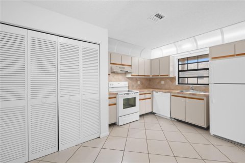 Купить кондоминиум в Санрайз, Флорида 3 комнаты, 110.09м2, № 2186885 - фото 6