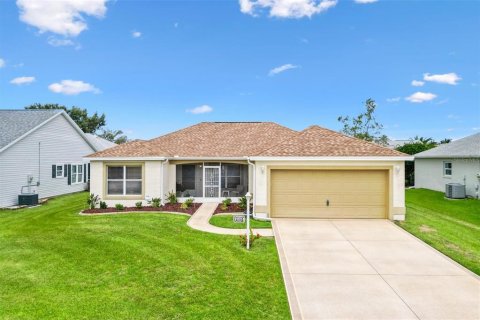 Casa en venta en The Villages, Florida, 3 dormitorios, 129.32 m2 № 1902674 - foto 1