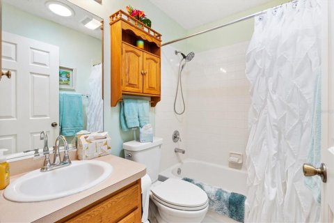 Casa en venta en The Villages, Florida, 3 dormitorios, 129.32 m2 № 1902674 - foto 21