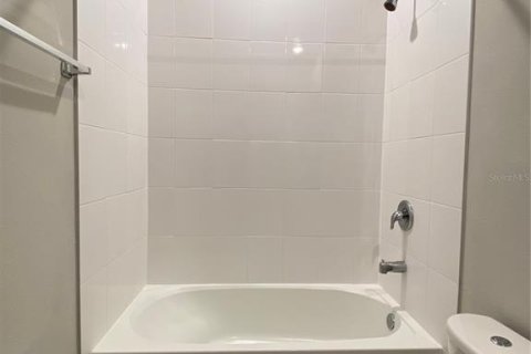Adosado en alquiler en Casselberry, Florida, 3 dormitorios, 150.13 m2 № 1917205 - foto 18