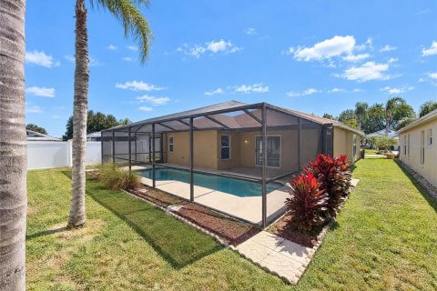Villa ou maison à vendre à Land O' Lakes, Floride: 3 chambres, 174.01 m2 № 2434474 - photo 5