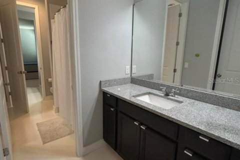 House in Orlando, Florida 5 bedrooms, 382.85 sq.m. № 1885619 - photo 30