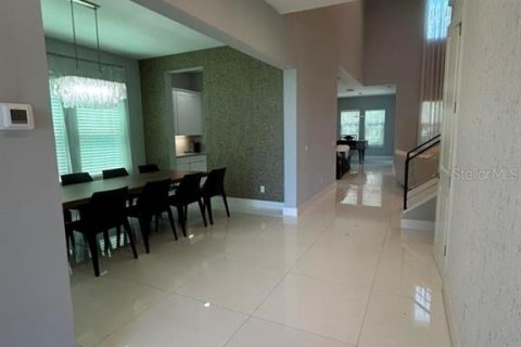 House in Orlando, Florida 5 bedrooms, 382.85 sq.m. № 1885619 - photo 5