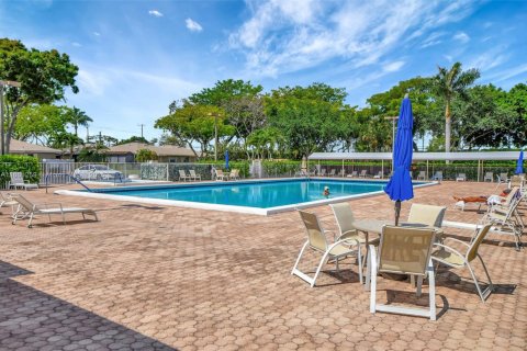 House in Boca Raton, Florida 2 bedrooms, 96.99 sq.m. № 1892193 - photo 26