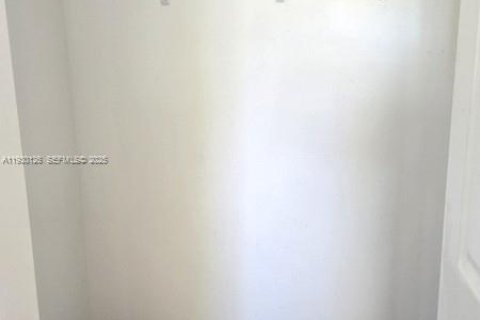 Adosado en venta en Fort Lauderdale, Florida, 2 dormitorios, 116.13 m2 № 1988925 - foto 18