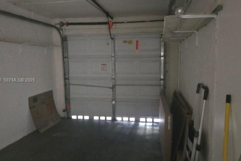 Adosado en venta en Fort Lauderdale, Florida, 2 dormitorios, 116.13 m2 № 1988925 - foto 12