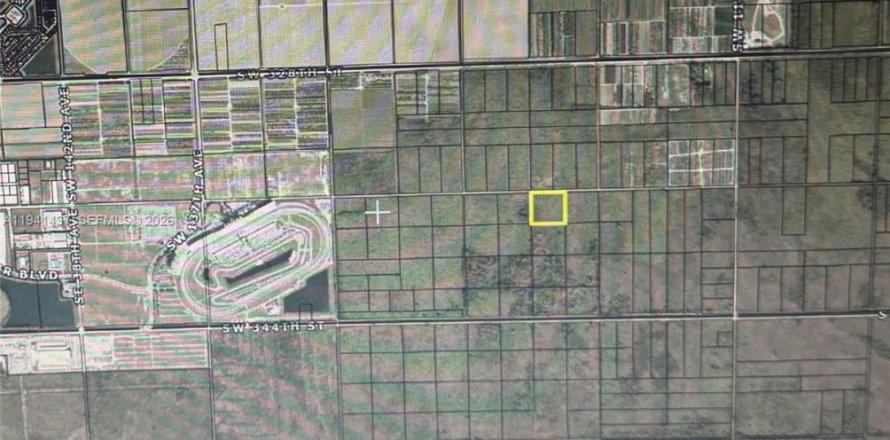 Commercial property in Miami-Dade, Florida № 1998424