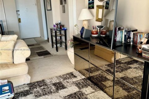 Copropriété à vendre à Sunny Isles Beach, Floride: 1 chambre, 65.5 m2 № 1959333 - photo 9