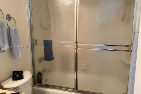 Copropriété à vendre à Sunny Isles Beach, Floride: 1 chambre, 65.5 m2 № 1959333 - photo 20