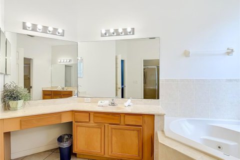 Casa en venta en Davenport, Florida, 5 dormitorios, 263.1 m2 № 2204423 - foto 15