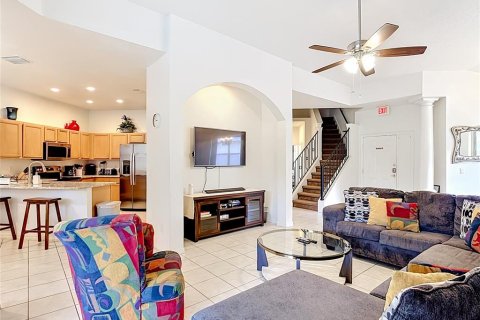 Casa en venta en Davenport, Florida, 5 dormitorios, 263.1 m2 № 2204423 - foto 8