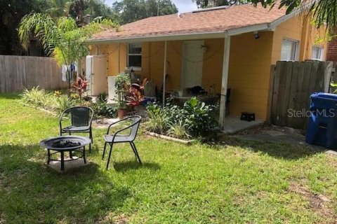 House in Saint Petersburg, Florida 3 bedrooms, 141.95 sq.m. № 1740806 - photo 3