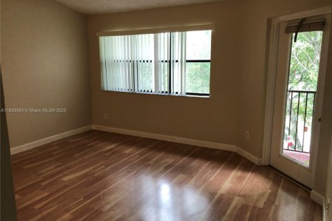 Condo in Hollywood, Florida, 1 bedroom  № 1809457 - photo 6
