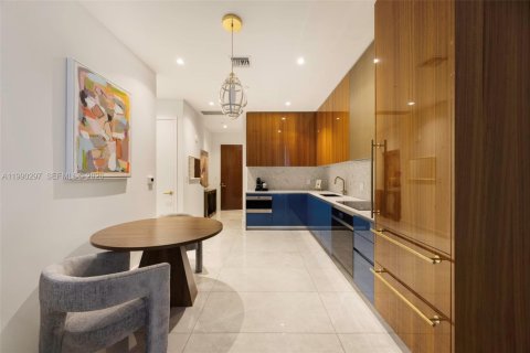 Купить кондоминиум в Майами, Флорида 2 спальни, 97.18м2, № 2241706 - фото 6