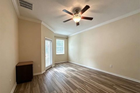 Adosado en venta en Tampa, Florida, 4 dormitorios, 212.65 m2 № 2295125 - foto 11