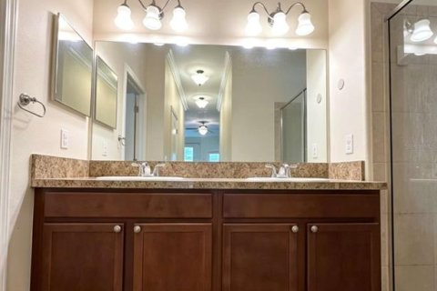 Adosado en venta en Tampa, Florida, 4 dormitorios, 212.65 m2 № 2295125 - foto 14