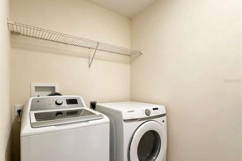 Adosado en venta en Tampa, Florida, 4 dormitorios, 212.65 m2 № 2295125 - foto 30