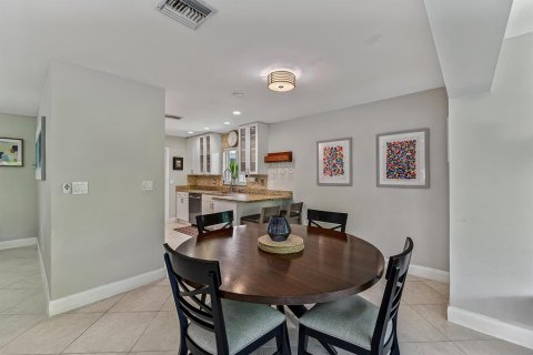Casa en venta en Oakland Park, Florida, 3 dormitorios, 159.42 m2 № 2177426 - foto 19