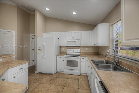 Villa ou maison à vendre à Lehigh Acres, Floride: 3 chambres № 2051951 - photo 26