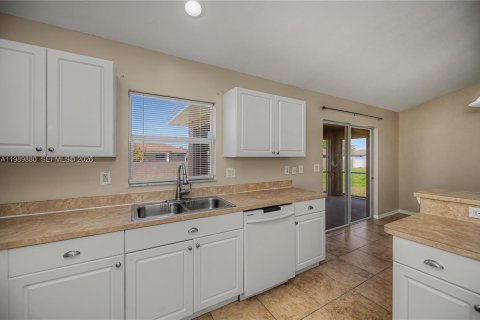 Villa ou maison à vendre à Lehigh Acres, Floride: 3 chambres № 2051951 - photo 29