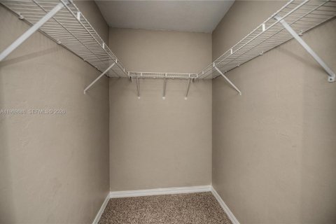 Villa ou maison à vendre à Lehigh Acres, Floride: 3 chambres № 2051951 - photo 13