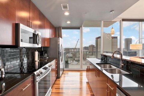 Condo in Tampa, Florida, 2 bedrooms  № 1518281 - photo 5