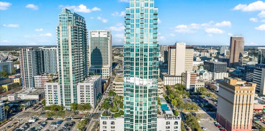 Condo in Tampa, Florida, 2 bedrooms  № 1518281