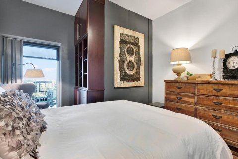 Condo in Tampa, Florida, 2 bedrooms  № 1518281 - photo 17