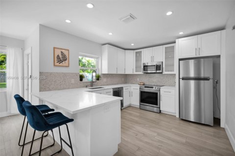 Купить виллу или дом в Форт-Лодердейл, Флорида 3 спальни, 124.3м2, № 2012054 - фото 4