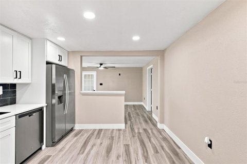 Villa ou maison à vendre à Sanford, Floride: 2 chambres, 108.51 m2 № 2319099 - photo 16