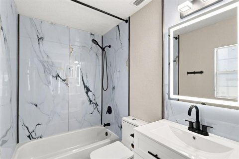 Villa ou maison à vendre à Sanford, Floride: 2 chambres, 108.51 m2 № 2319099 - photo 23