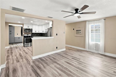 Villa ou maison à vendre à Sanford, Floride: 2 chambres, 108.51 m2 № 2319099 - photo 14
